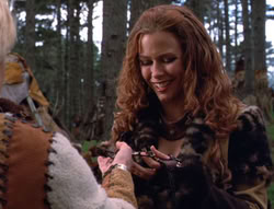 extant_XenaWarriorPrincess_5x05-ThemBonesThemBones_3405