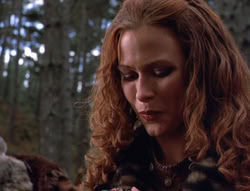 extant_XenaWarriorPrincess_5x05-ThemBonesThemBones_3414