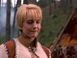extant_XenaWarriorPrincess_5x05-ThemBonesThemBones_3416