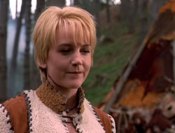 extant_XenaWarriorPrincess_5x05-ThemBonesThemBones_3417