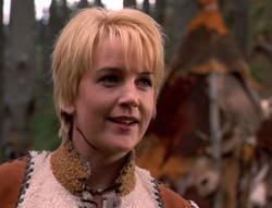 extant_XenaWarriorPrincess_5x05-ThemBonesThemBones_3422