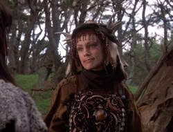 extant_XenaWarriorPrincess_5x05-ThemBonesThemBones_3476