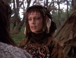 extant_XenaWarriorPrincess_5x05-ThemBonesThemBones_3489