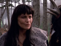 extant_XenaWarriorPrincess_5x05-ThemBonesThemBones_3495