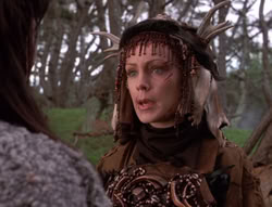 extant_XenaWarriorPrincess_5x05-ThemBonesThemBones_3499