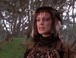 extant_XenaWarriorPrincess_5x05-ThemBonesThemBones_3510