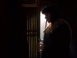 extant_XenaWarriorPrincess_5x07-BackInTheBottle_0023