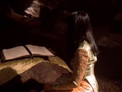 extant_XenaWarriorPrincess_5x07-BackInTheBottle_0026