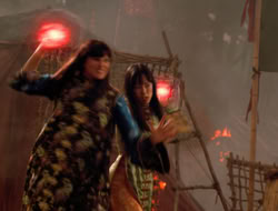 extant_XenaWarriorPrincess_5x07-BackInTheBottle_0078