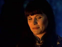 extant_XenaWarriorPrincess_5x07-BackInTheBottle_0188
