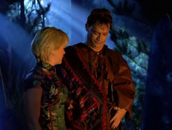 extant_XenaWarriorPrincess_5x07-BackInTheBottle_0209