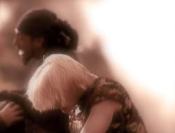 extant_XenaWarriorPrincess_5x07-BackInTheBottle_0332