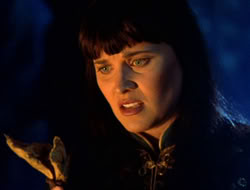 extant_XenaWarriorPrincess_5x07-BackInTheBottle_0371