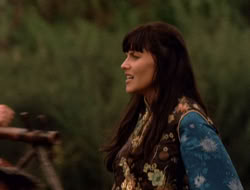 extant_XenaWarriorPrincess_5x07-BackInTheBottle_0606