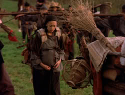 extant_XenaWarriorPrincess_5x07-BackInTheBottle_0631