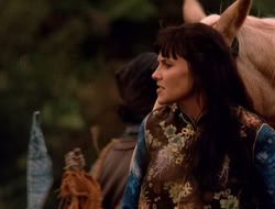 extant_XenaWarriorPrincess_5x07-BackInTheBottle_0640