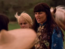 extant_XenaWarriorPrincess_5x07-BackInTheBottle_0651