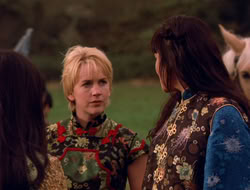 extant_XenaWarriorPrincess_5x07-BackInTheBottle_0710