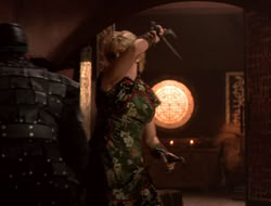 extant_XenaWarriorPrincess_5x07-BackInTheBottle_0863