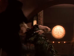 extant_XenaWarriorPrincess_5x07-BackInTheBottle_0869