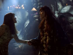extant_XenaWarriorPrincess_5x07-BackInTheBottle_0952