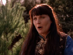 extant_XenaWarriorPrincess_5x07-BackInTheBottle_1048