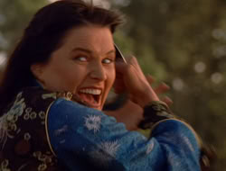 extant_XenaWarriorPrincess_5x07-BackInTheBottle_1354