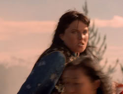 extant_XenaWarriorPrincess_5x07-BackInTheBottle_1383