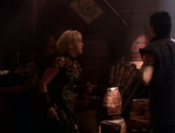 extant_XenaWarriorPrincess_5x07-BackInTheBottle_1901