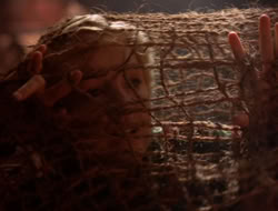 extant_XenaWarriorPrincess_5x07-BackInTheBottle_1931