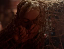 extant_XenaWarriorPrincess_5x07-BackInTheBottle_2170