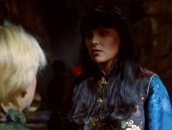 extant_XenaWarriorPrincess_5x07-BackInTheBottle_2271
