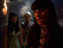 extant_XenaWarriorPrincess_5x07-BackInTheBottle_2285