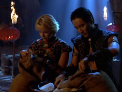 extant_XenaWarriorPrincess_5x07-BackInTheBottle_2470