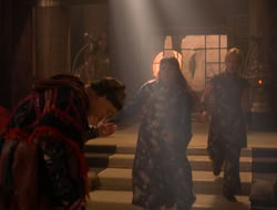 extant_XenaWarriorPrincess_5x07-BackInTheBottle_2552