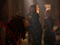 extant_XenaWarriorPrincess_5x07-BackInTheBottle_2565