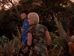 extant_XenaWarriorPrincess_5x07-BackInTheBottle_2574