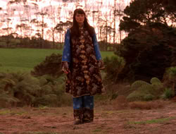 extant_XenaWarriorPrincess_5x07-BackInTheBottle_2802