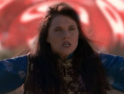 extant_XenaWarriorPrincess_5x07-BackInTheBottle_3076