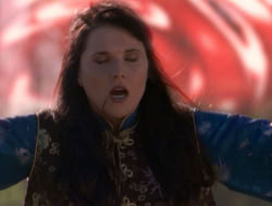 extant_XenaWarriorPrincess_5x07-BackInTheBottle_3080