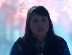 extant_XenaWarriorPrincess_5x07-BackInTheBottle_3135