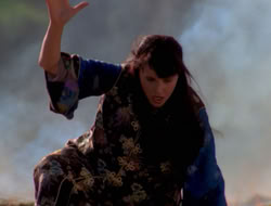 extant_XenaWarriorPrincess_5x07-BackInTheBottle_3176