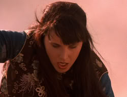 extant_XenaWarriorPrincess_5x07-BackInTheBottle_3186