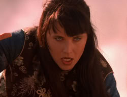 extant_XenaWarriorPrincess_5x07-BackInTheBottle_3189