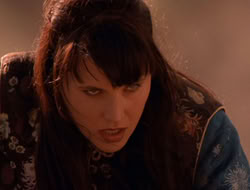 extant_XenaWarriorPrincess_5x07-BackInTheBottle_3238