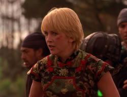 extant_XenaWarriorPrincess_5x07-BackInTheBottle_3289
