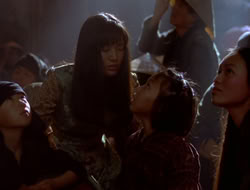 extant_XenaWarriorPrincess_5x07-BackInTheBottle_3428