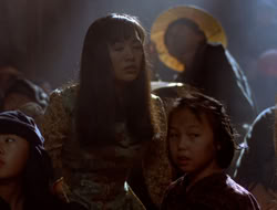 extant_XenaWarriorPrincess_5x07-BackInTheBottle_3431