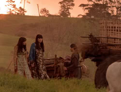 extant_XenaWarriorPrincess_5x07-BackInTheBottle_3680