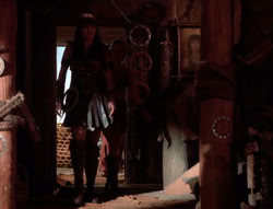 extant_XenaWarriorPrincess_5x20_Livia_00662